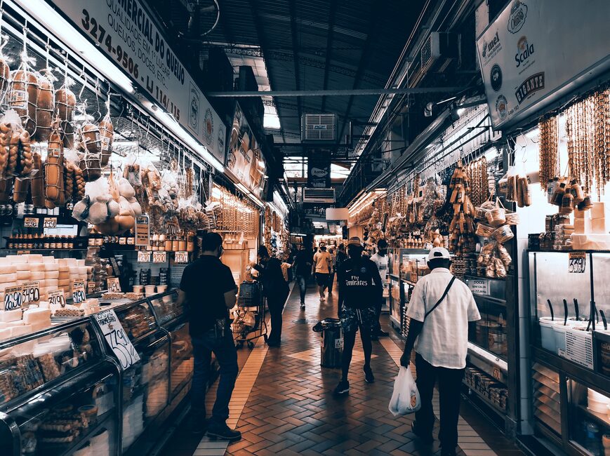 店舗開業後の集客方法完全ガイド【MEO・AIO・SNSで新規客を増やす】 | Photo by Andre Moura on Pexels